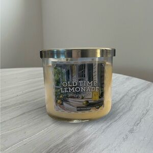 NEW GooseCreek Old Time Lemonade Scented Candle